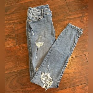 2 Old Navy Skinny Jeans